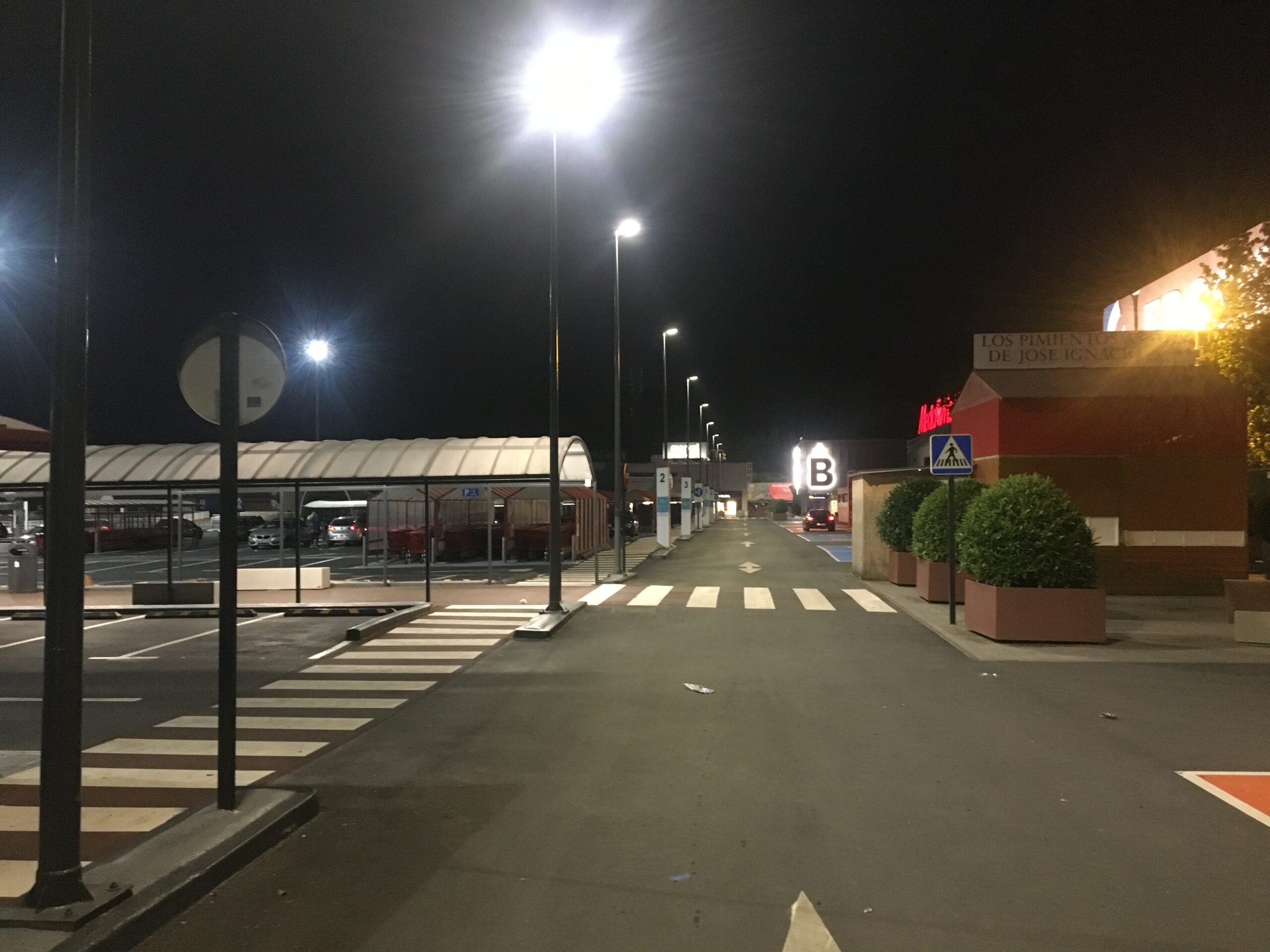 Foto 1-6-21 22 22 23